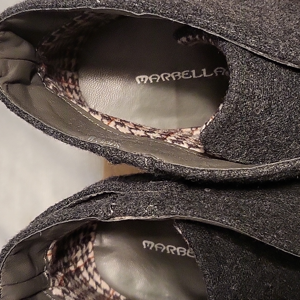 Shoe's - Picture 4 of 4
